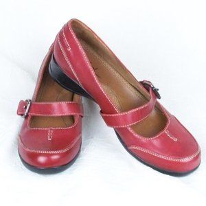 Natural Soul gorgeous red Mary Janes - small Wedge Heel size 9M